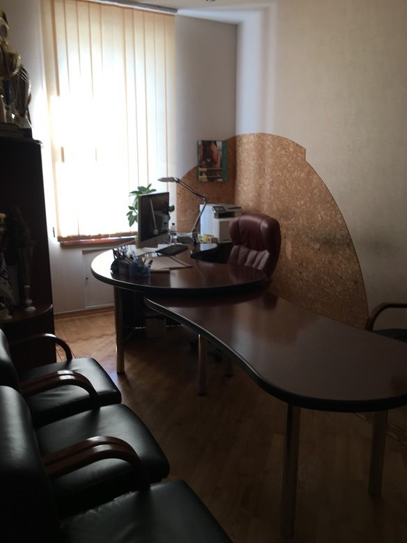 Нежитлове приміщення в м. Київ, площею 144,7 кв. м